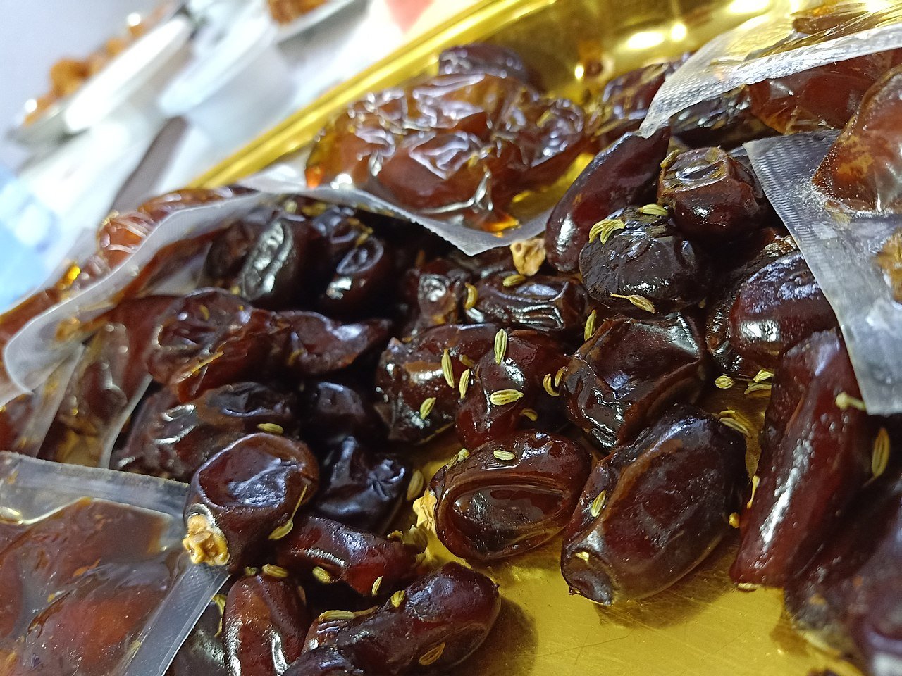 العصر البارد لزيت الأركان: كيف يحافظ على القيمة الغذائية والنكهة